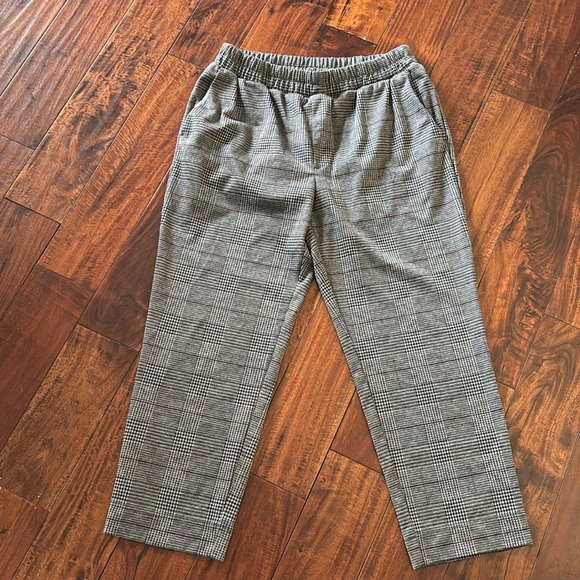 A New Day | Cropped dark gray plaid Pants elastic waist - Picture 4 of 14